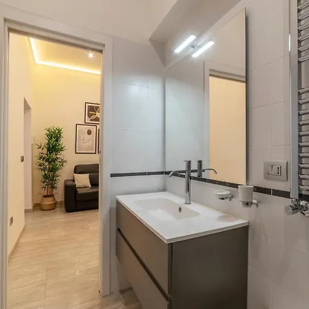 Guesthost - Musei Vaticani Cozy